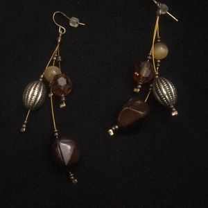 Vintage Pierced brown, gold, Amber, & brown beads